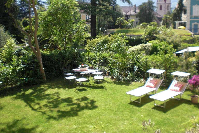 Mediterraner Garten von Residence Diana - Ferienwohnung in Meran